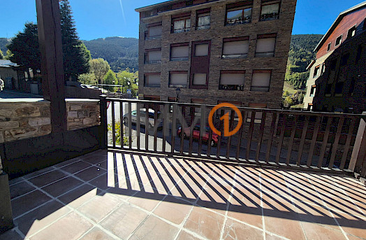 Lloguer 2 habitacions moblat i equipat amb pàrquing al Tarter
