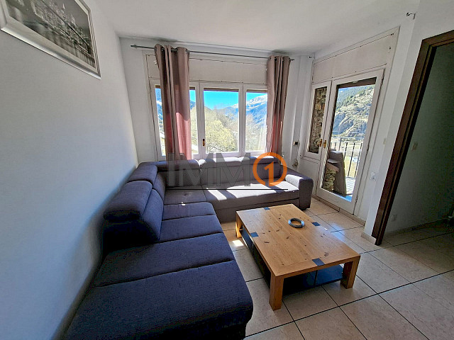 Piso en alquiler 3 habitaciones con plaza de parking y trastero en Soldeu