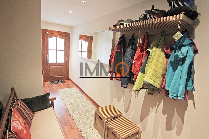 Casa adossada en venda a Ordino, 3 habitacions, 240 metres