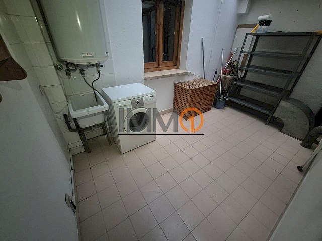 Céntrico piso en venta 4 habitaciones con terraza en Andorra la Vella