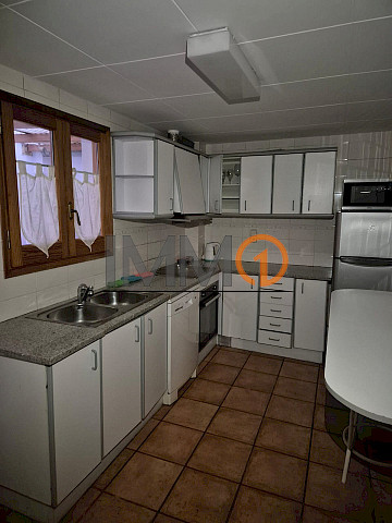 Céntrico piso en venta 4 habitaciones con terraza en Andorra la Vella