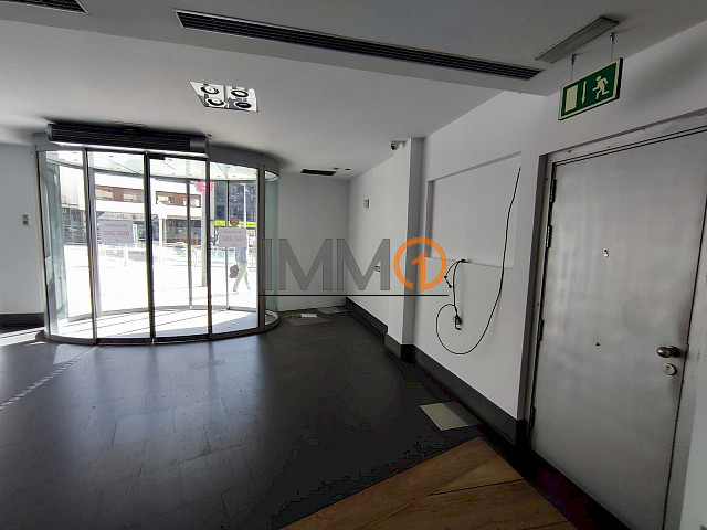 Local en alquiler de 140m2 en el centro de Andorra la Vella