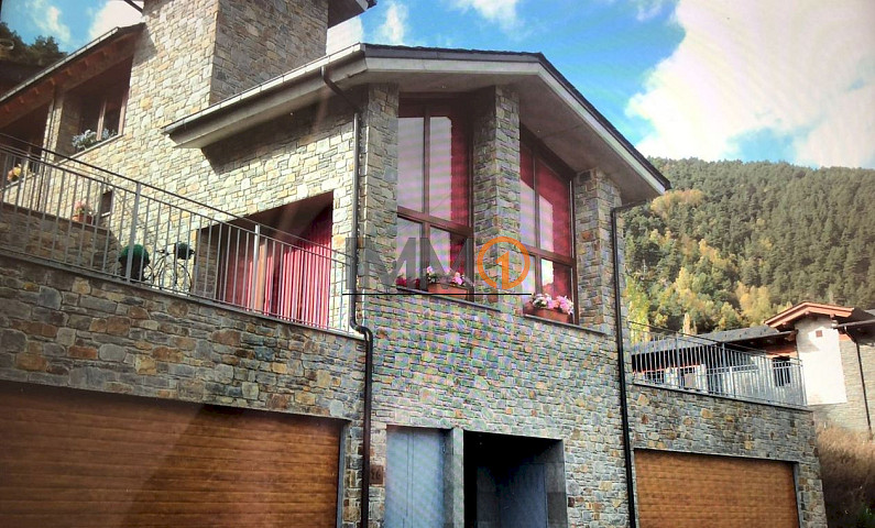 En venta fantástico Chalet independiente de 4 habitaciones en Escàs (La Massana)