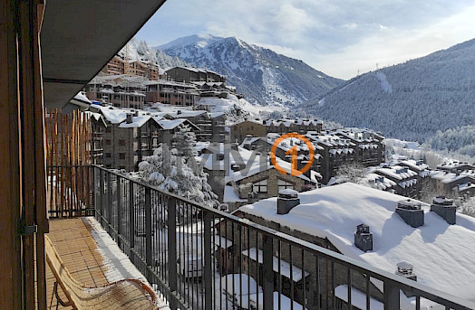 “Actualment llogat” Pis en  venda de 2 habitacions  amb aparcament i traster al Tarter