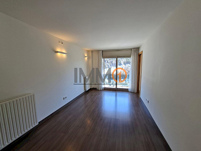 En lloguer fantàstic pis de 2 habitacions amb terrassa i vistes a Ransol (Canillo)