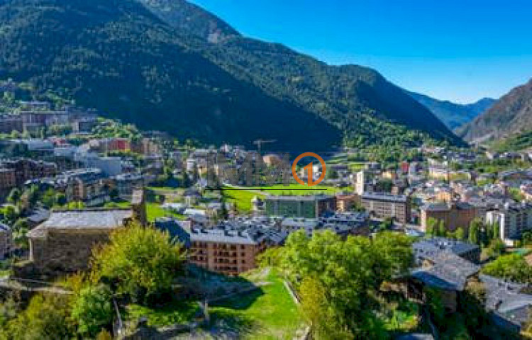 “Actualment llogat” En venda pis de 3 habitacions amb aparcament i traster a Encamp