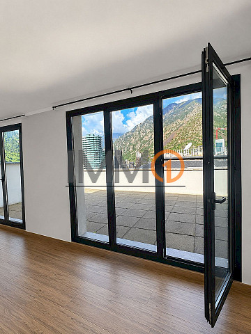 En lloguer dúplex de 4 habitacions a Escaldes Engordany