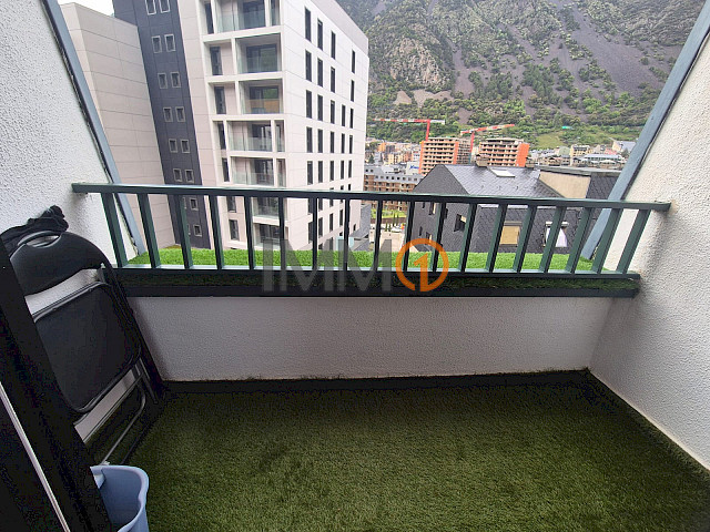 Pis cèntric de 4 habitacions amb aparcament a Andorra la Vella