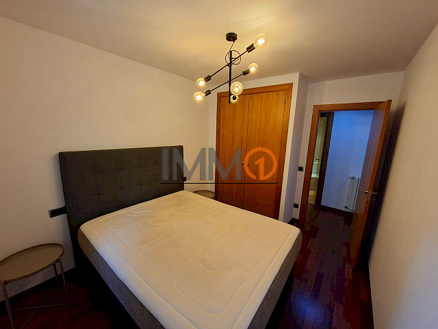 En alquiler bonito piso de 2 habitaciones con aparcamiento en la Cortinada (Ordino)