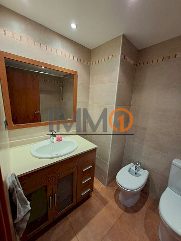 En alquiler bonito piso de 2 habitaciones con aparcamiento en la Cortinada (Ordino)
