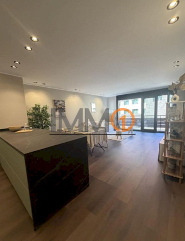 Es ven ampli pis reformat de 4 habitacions a Escaldes Engordany (Ctra. d’Engolasters)