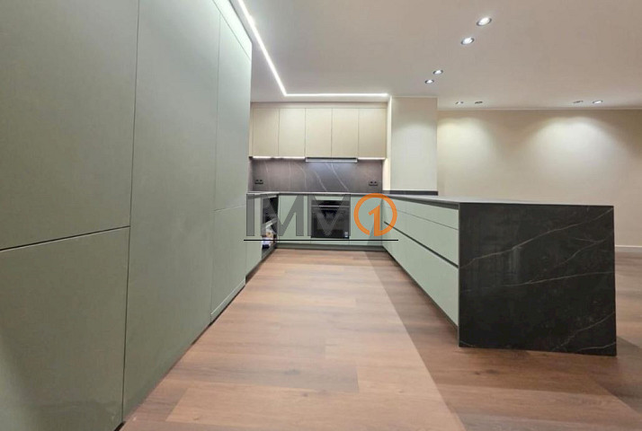 Es ven ampli pis reformat de 4 habitacions a Escaldes Engordany (Ctra. d’Engolasters)
