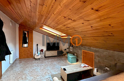 "Actuellement loué" penthouse d'une chambre à vendre à Arinsal.
